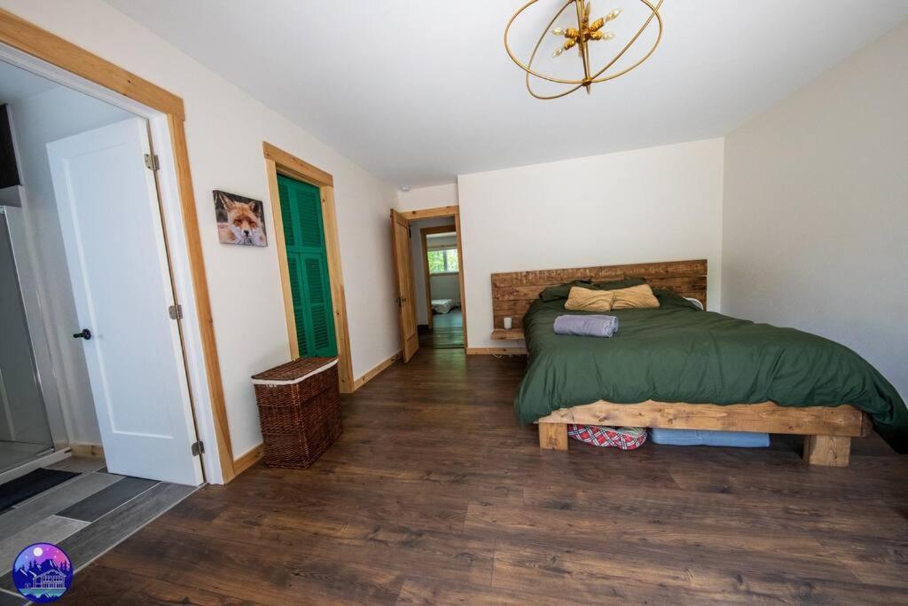 Chalet Deschamps- Spa- Chien Accepte- Nature- Estrie Mansonville Экстерьер фото