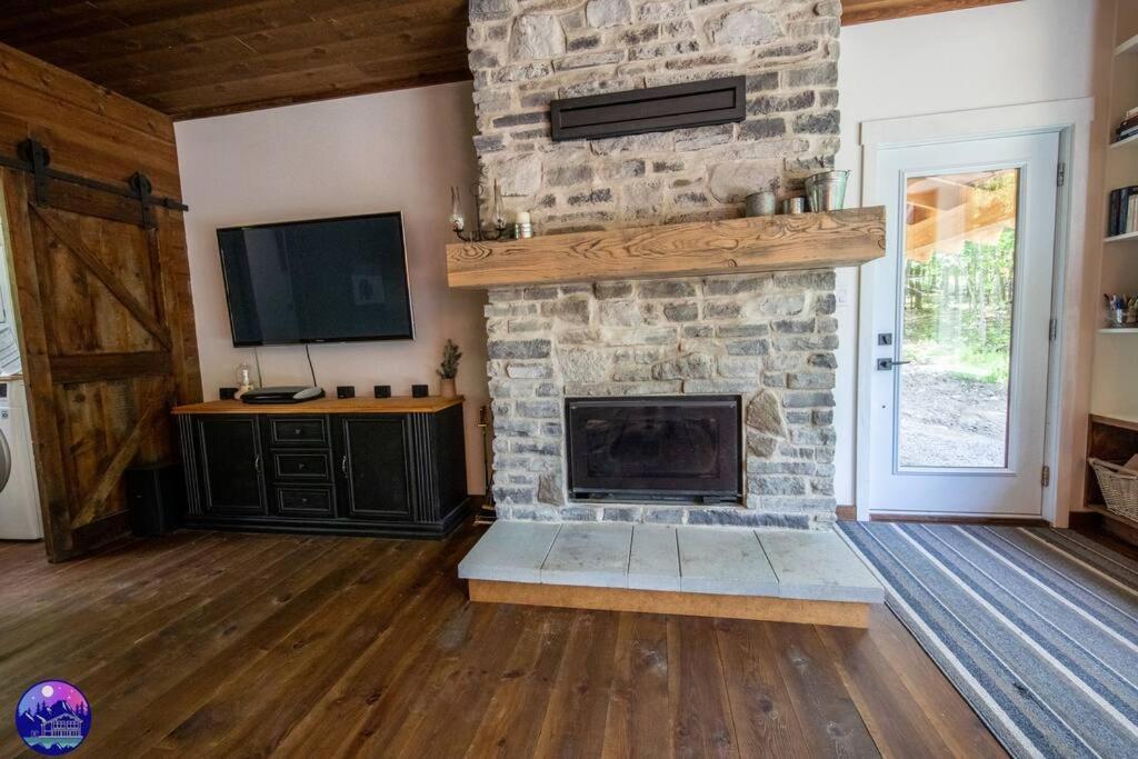 Chalet Deschamps- Spa- Chien Accepte- Nature- Estrie Mansonville Экстерьер фото
